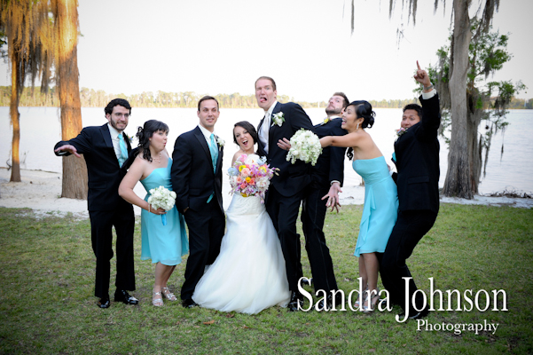 Best Lakeside wedding at Paradise Cove in Orlando, Florida - Wedding photographer - Sandra Johnson (SJFoto.com)
